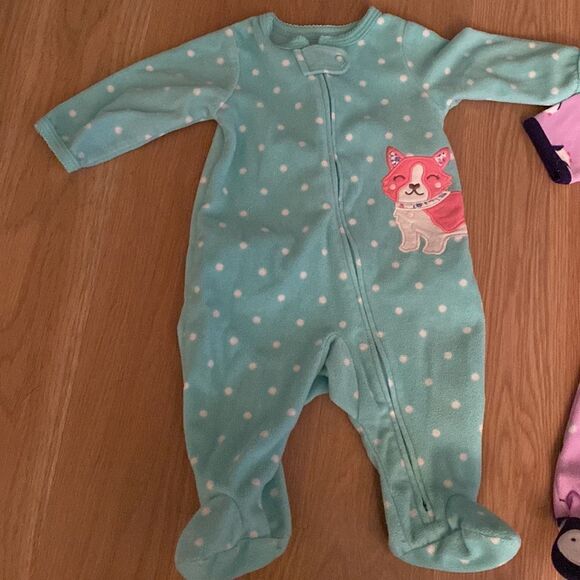 Carters micro fleece footie pajama one piece 3M - Picture 2 of 10
